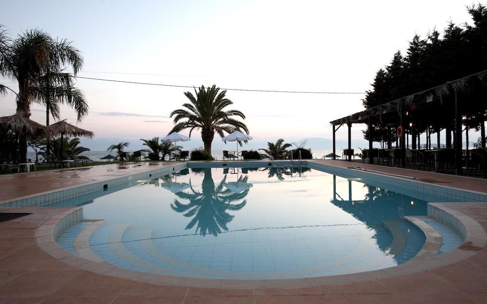 Iria Beach Kültér fotó